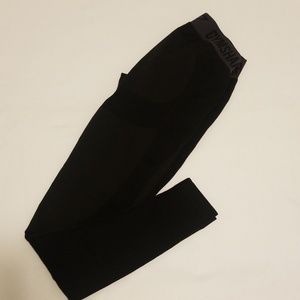 SOLD!!!          GYMSHARK Flex Leggings